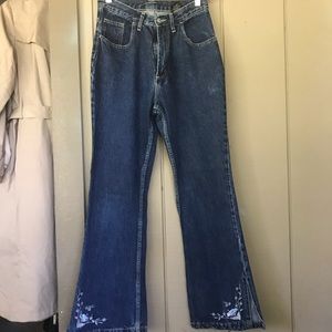 Brighton Blue Jeans Floral Embroidered Flair Sz7/8